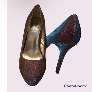 Size 8 Color change heels